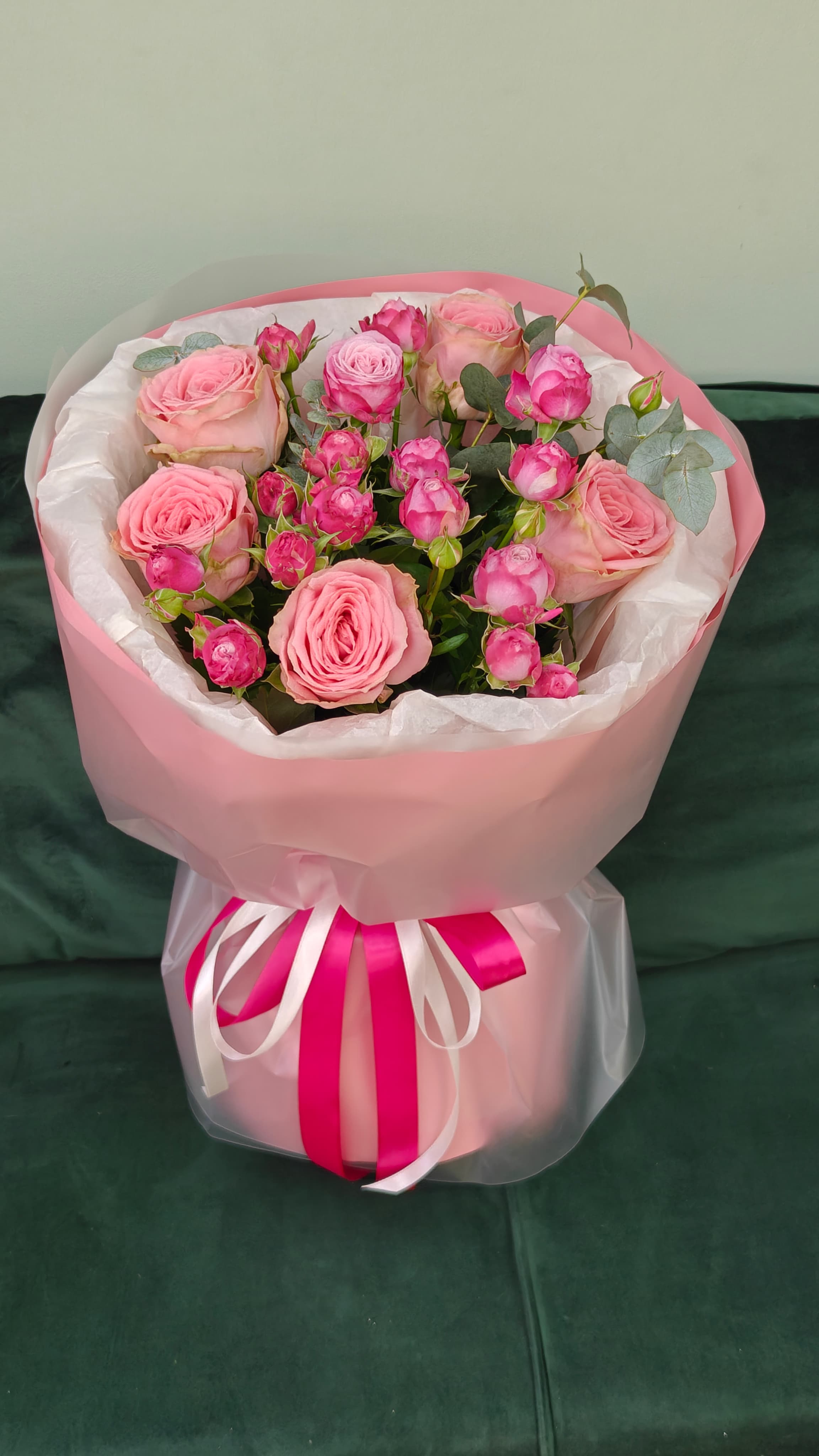 Букет сборный пионовидных роз