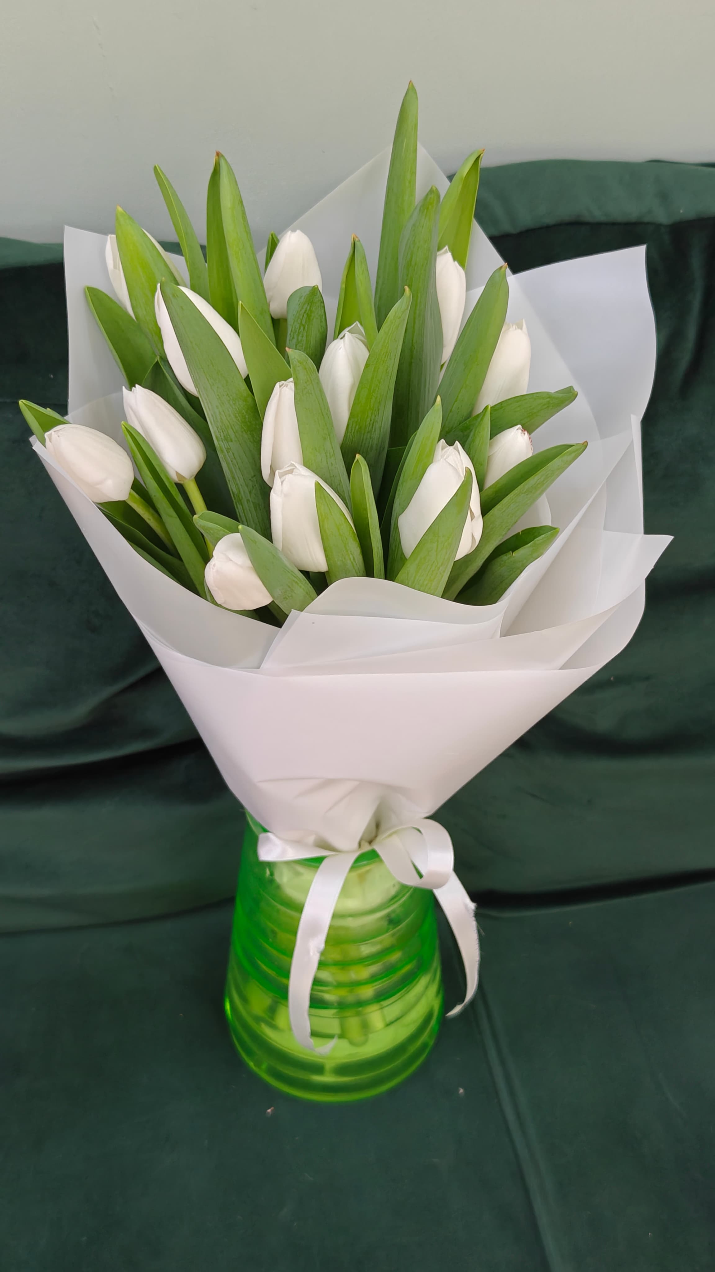 Букет тюльпанов белых