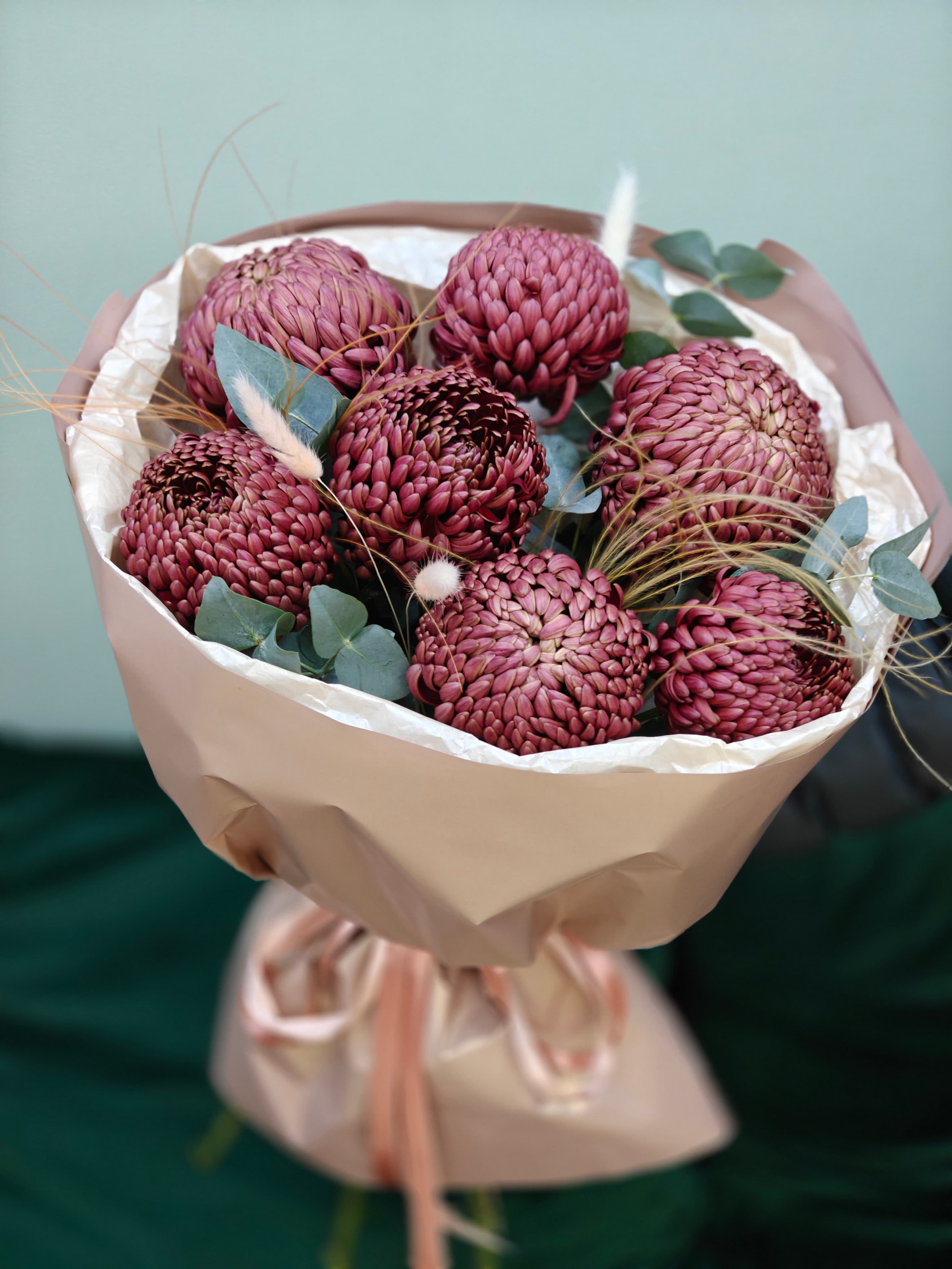 Букет хризантем бигуди шоколад