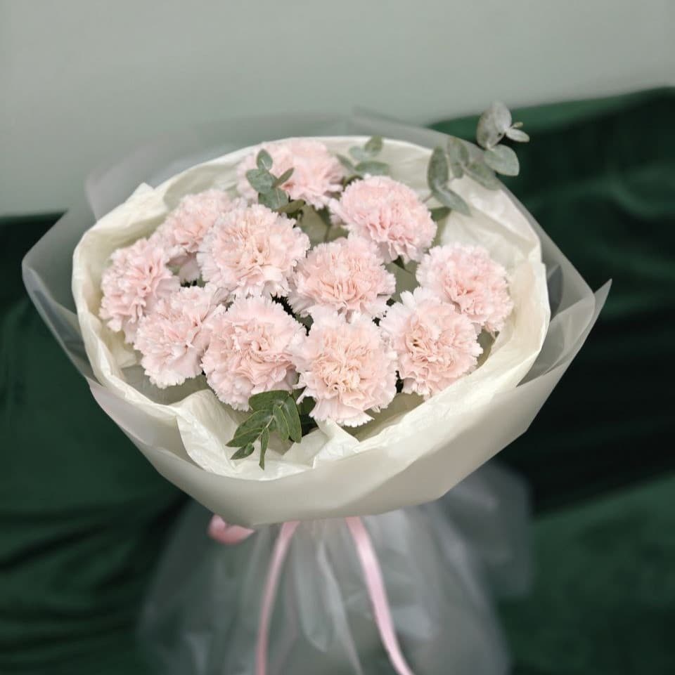 Букет из диантусов